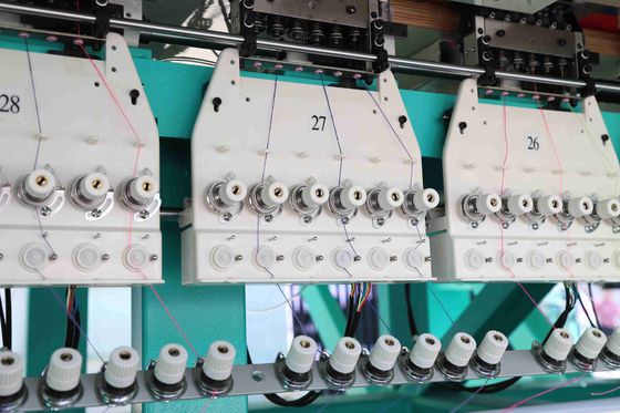 Μηχανή κέντησης τσενίλης 1000RPM 6 βελόνας 15 κεφαλής Υπολογισμένη αυτόματη μηχανή κέντησης